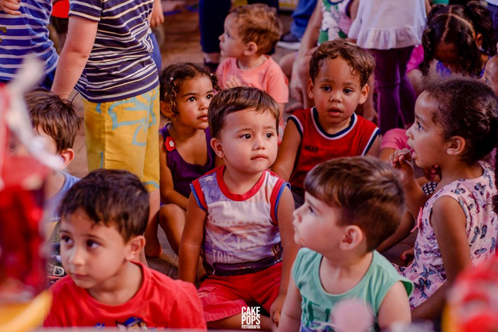 Clube das Boazinhas faz festa para crianças de creche municipal
