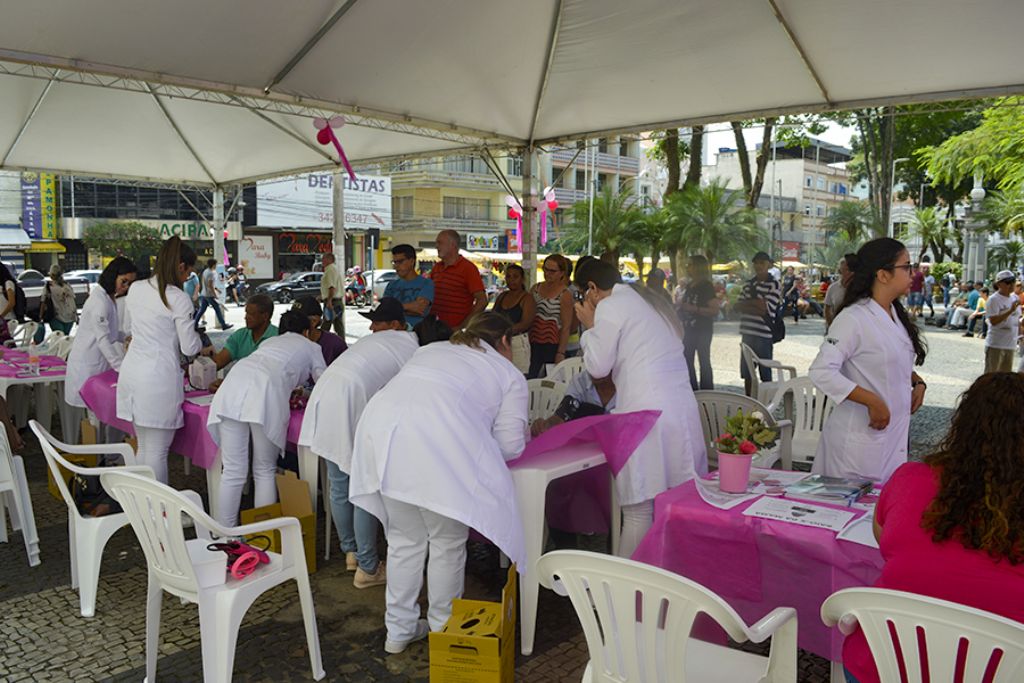 Mais de 2,3 mil atendimentos nas ações itinerantes realizadas no Outubro Rosa