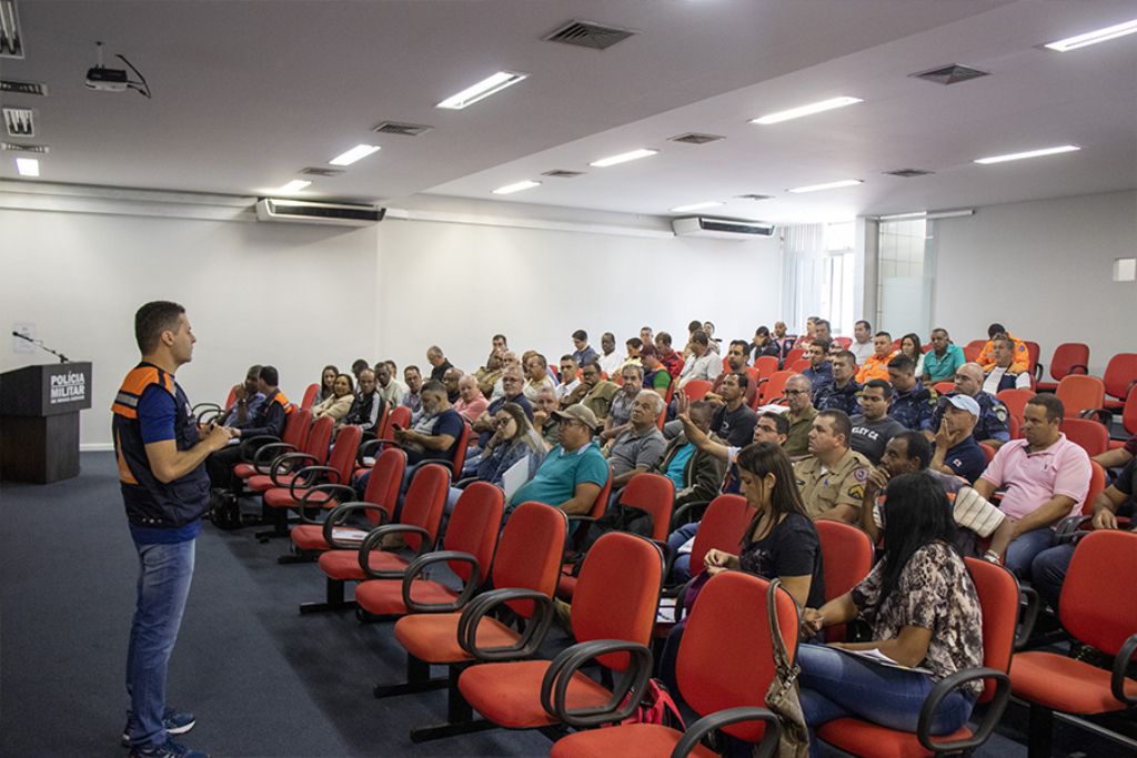 Órgãos de apoio social da Prefeitura participam de curso da Polícia Militar