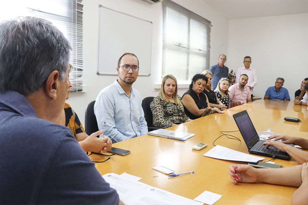 Novos conselheiros tutelares são empossados para mandato de 4 anos