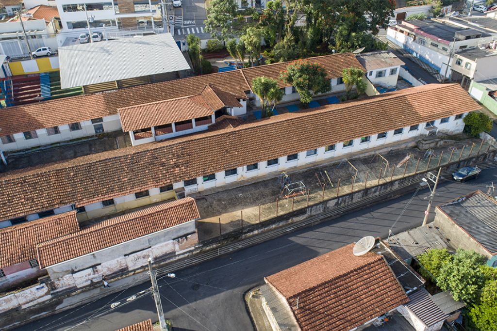 Comunicado para os pais de alunos E.M. de Educação Especial Terezinha Barroso Hardy e E.E. de Educaç