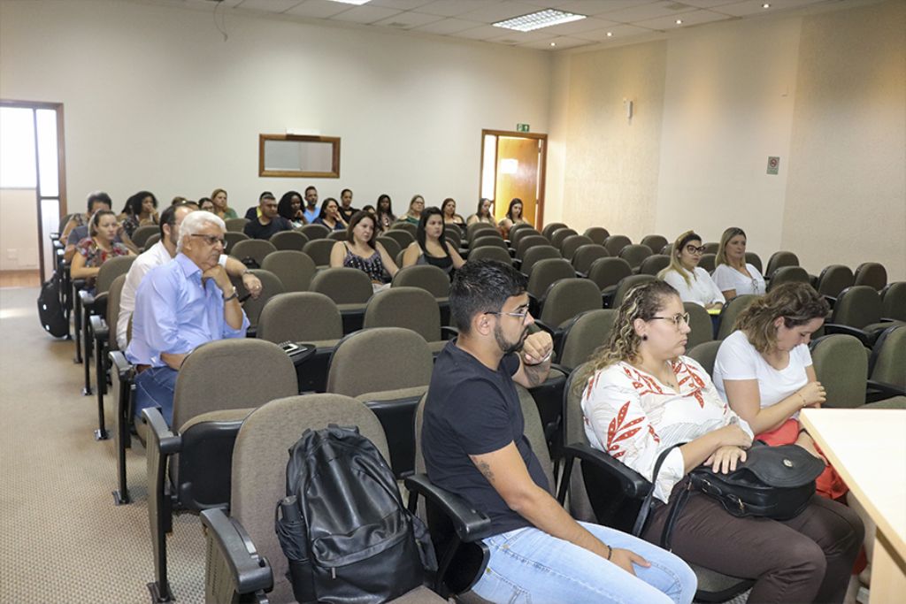 Palestras abordam violência contra mulheres   