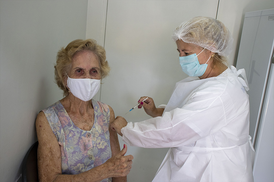 Pouso Alegre continua com vacinação para idosos acima de 66 anos nessa semana