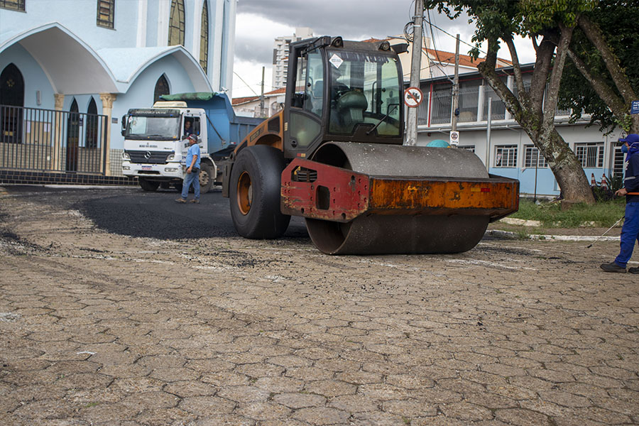 Ruas nos bairros São João e Santa Elisa passam por obras