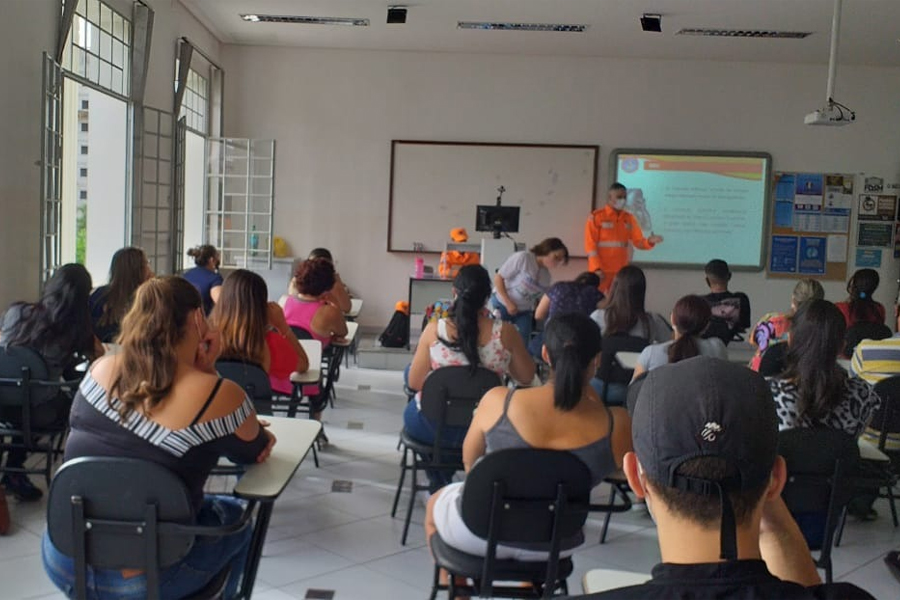 Prefeitura realiza curso visando segurança dos alunos do município