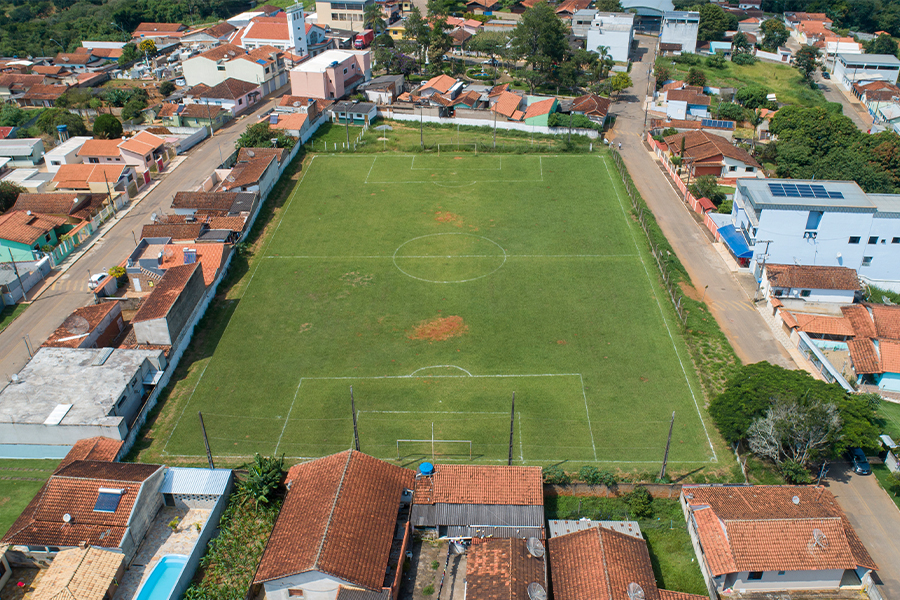 Três campos de futebol do município irão receber investimentos para reforma