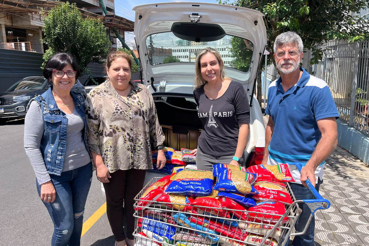 Prefeitura entrega alimentos arrecadados no Ativa P.A