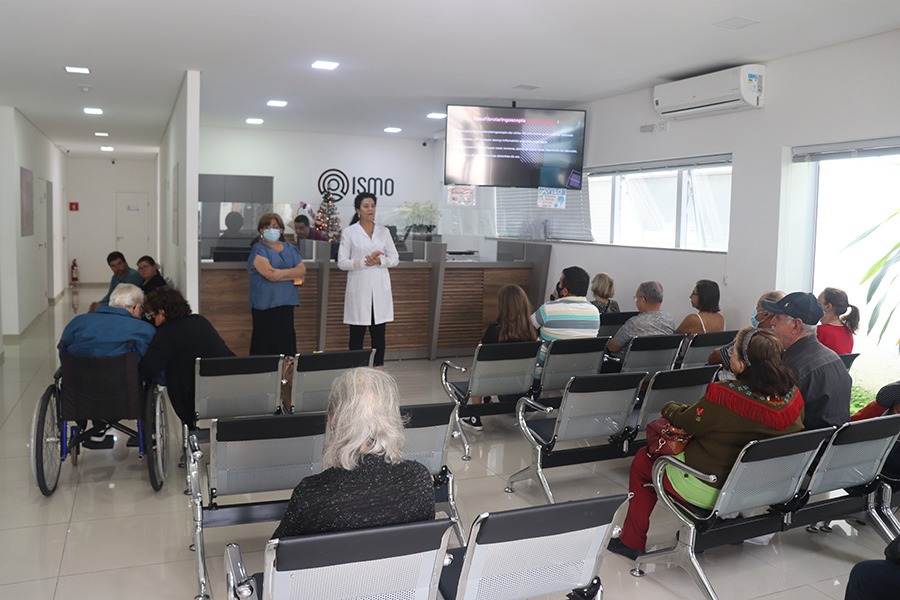 Prefeitura entrega 70 aparelhos auditivos a pacientes