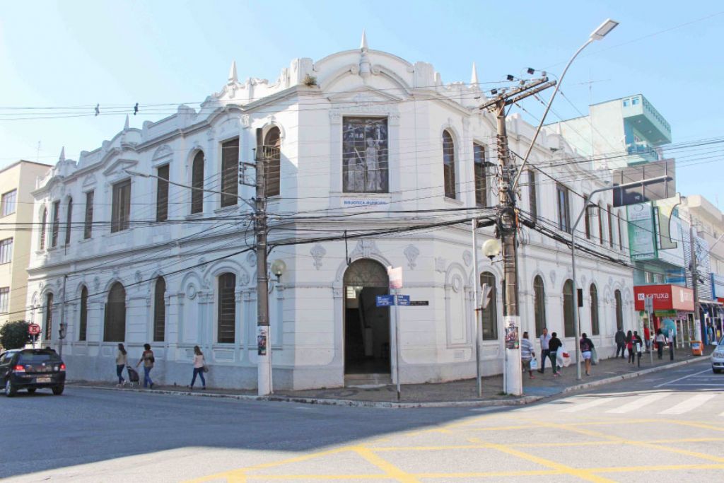 Cultura lança edital de ocupação do Centro Cultural