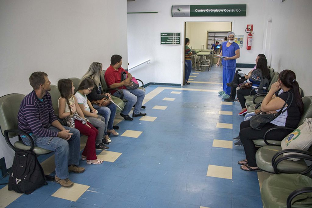 Pacientes em fila de espera fazem cirurgias de amígdalas e adenoide