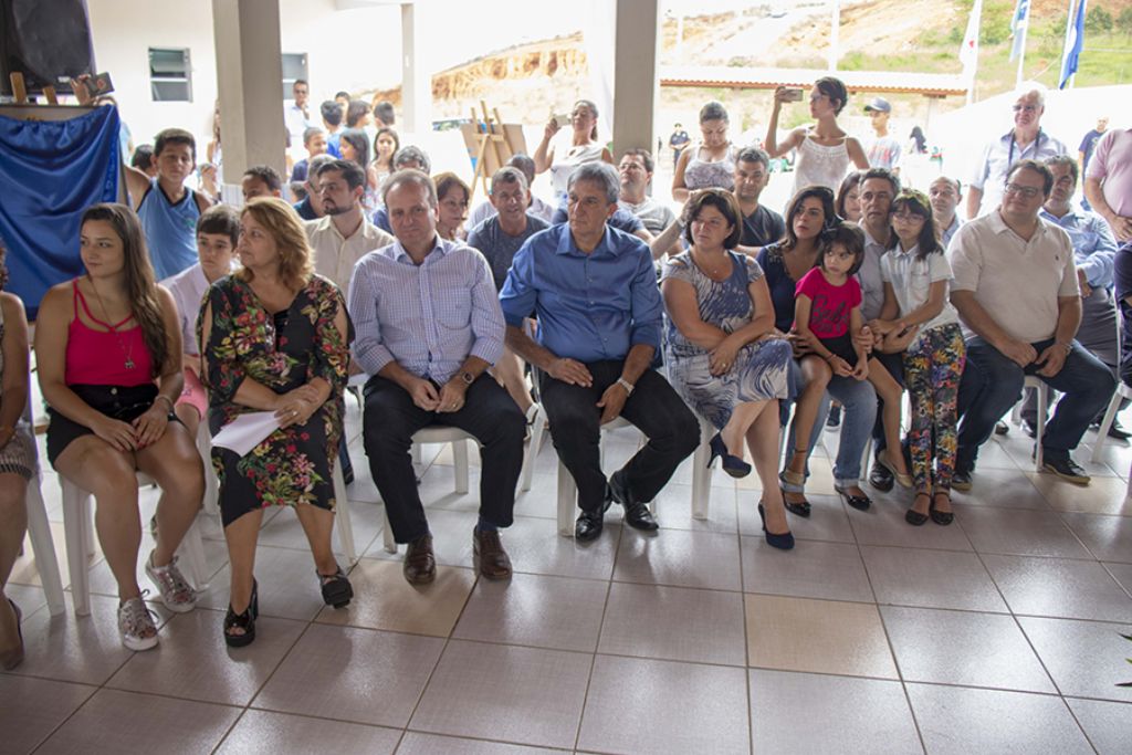 Escola Municipal Jandyra Tosta é inaugurada no Pitangueiras