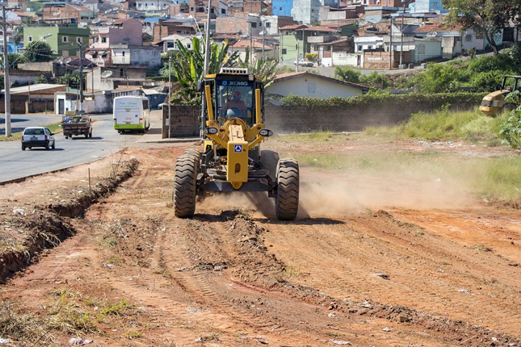 Prefeitura constrói quadra multiuso no São João