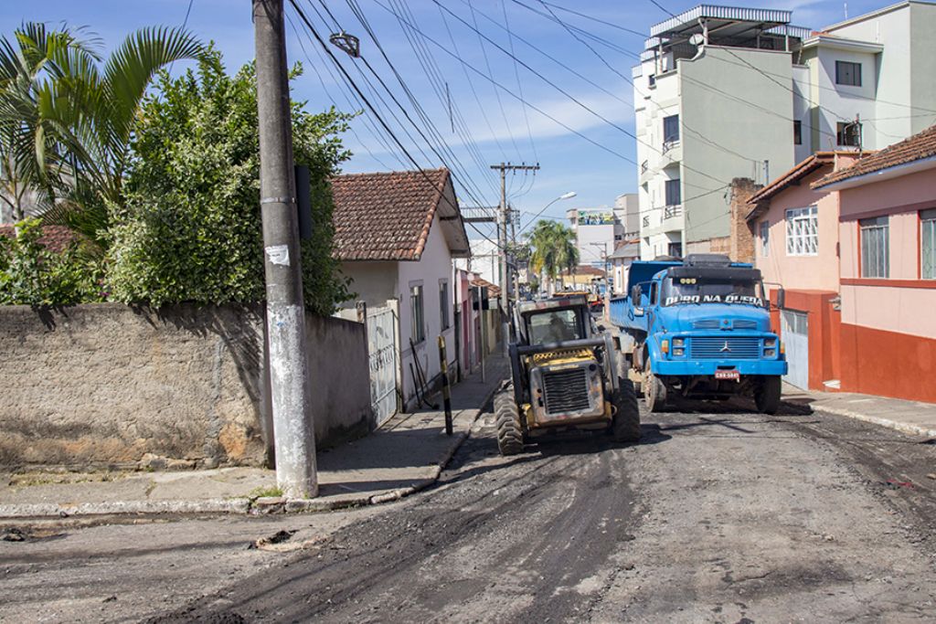 Ruas que ligam os bairros Santo Antônio e Esplanada recebem recapeamento