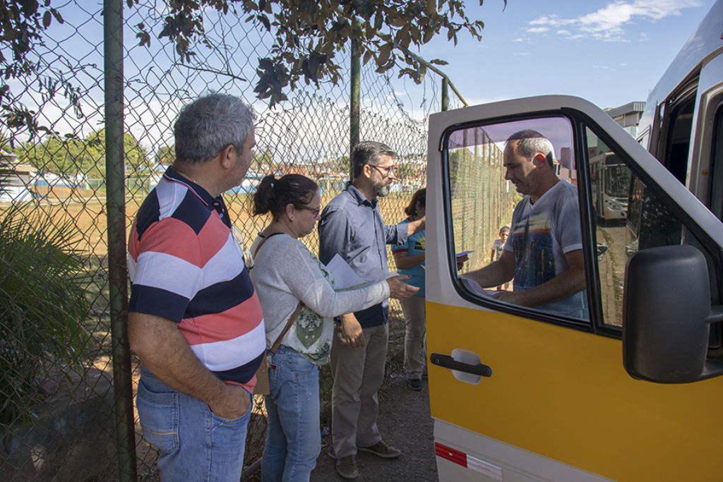 Transporte escolar passa por fiscalização em Pouso Alegre