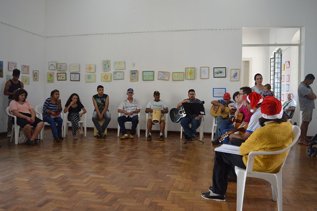 Usuários dos CAPS expõem na Casa da Cultura Menotti Del Picchia