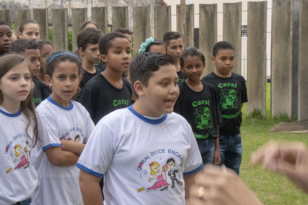 Corais de escolas municipais se apresentam em Cantata de Natal