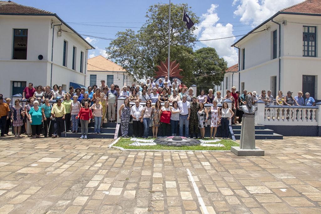 Grupo da Melhor Idade de Pouso Alegre se reúne para confraternização