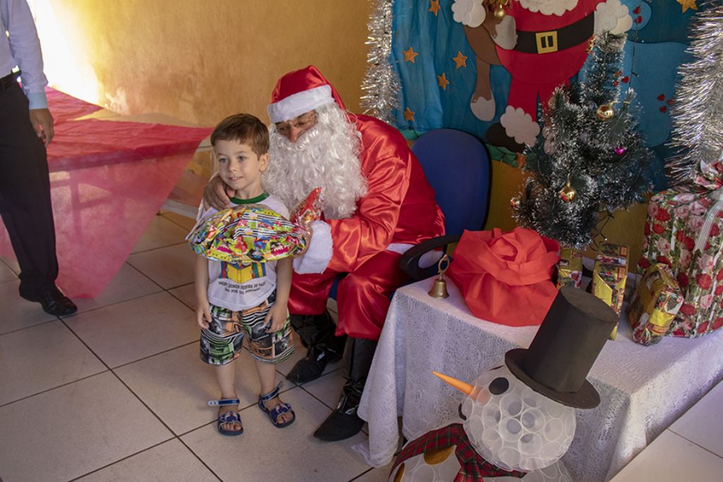  Um Natal especial para os alunos da rede municipal de Pouso Alegre