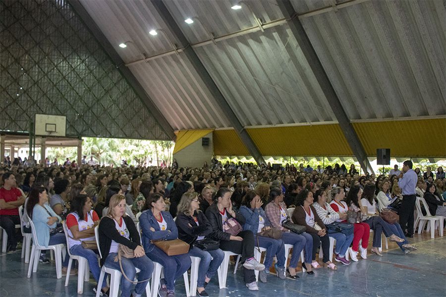 Secretaria Municipal de Educação realiza encontro com professores