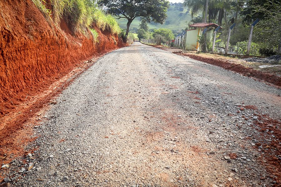 Manutenção de estradas rurais é retomada