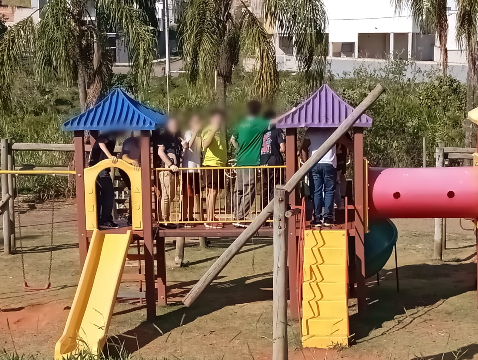 Imagem Noticia: Pouso Alegre registra atos de vandalismo em playgrounds públicos; apelo à conscientização e respeito à comunidade